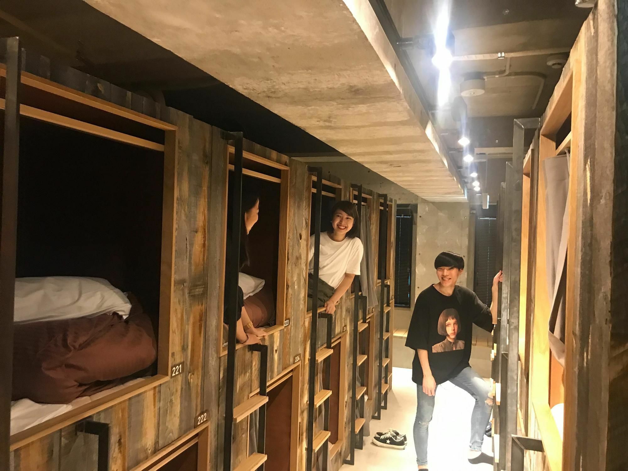 Hotel & Hostel Kikka Tokyo Bagian luar foto